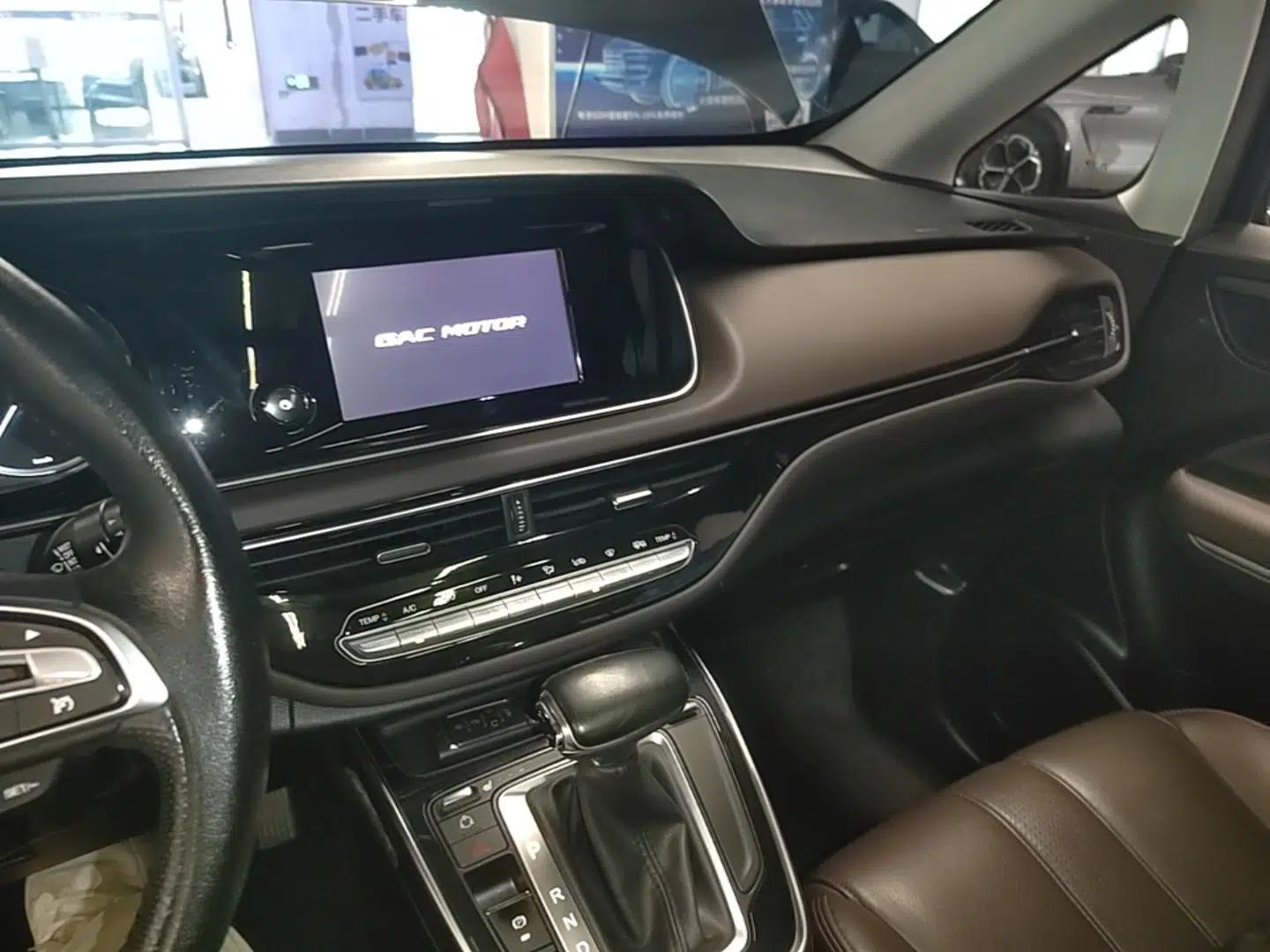GAC Trumpchi M6 2019 270T DCT Luxury Edition (7-seater) China VI — миниатюра 20
