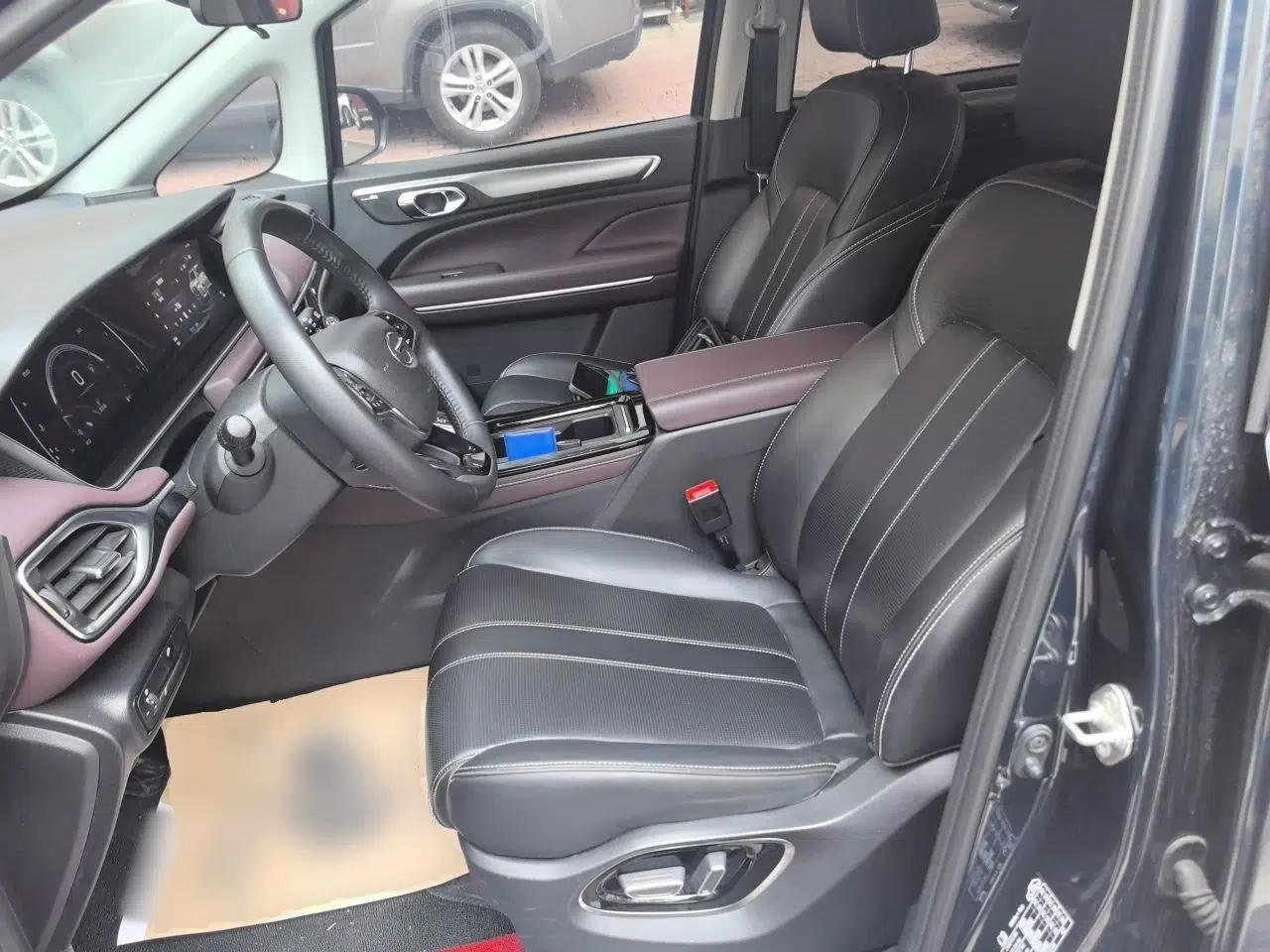 GAC Trumpchi M6 2023 PRO 270T DCT Luxury Edition — миниатюра 15
