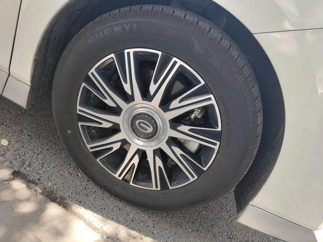GAC Trumpchi E9 2024 E9 Champion Edition — миниатюра 8