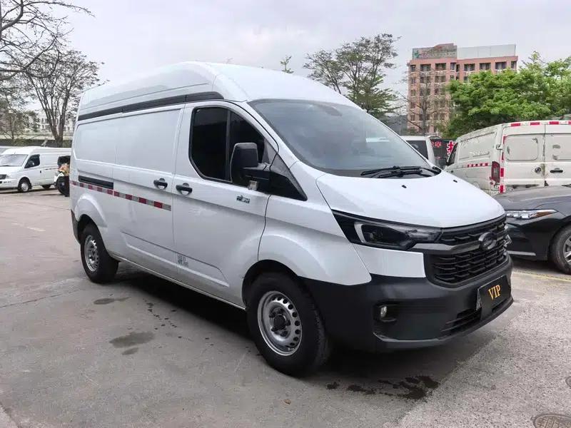 Ford Transit 2023 V362 2.0T Diesel Manual Van, 3 Seats, Central Axle, Central Roof, China VI Emission Standard — миниатюра 2
