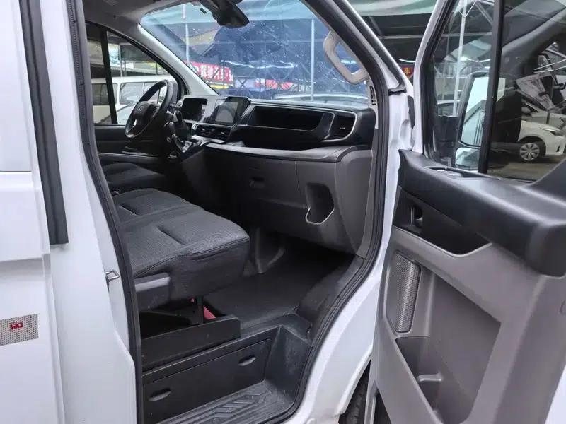 Ford Transit 2023 V362 2.0T Diesel Manual Van, 3 Seats, Central Axle, Central Roof, China VI Emission Standard — миниатюра 6
