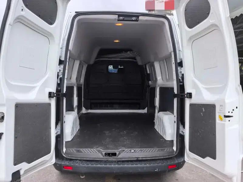 Ford Transit 2023 V362 2.0T Diesel Manual Van, 3 Seats, Central Axle, Central Roof, China VI Emission Standard — миниатюра 9
