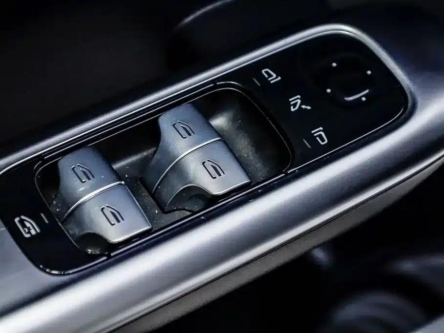 Mercedes-Benz C-Class 2023 Facelift C 260 L Sport Edition — миниатюра 12