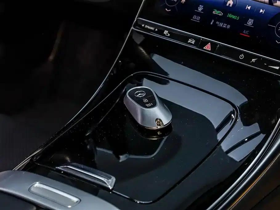 Mercedes-Benz C-Class 2023 Facelift C 260 L Sport Edition — миниатюра 25