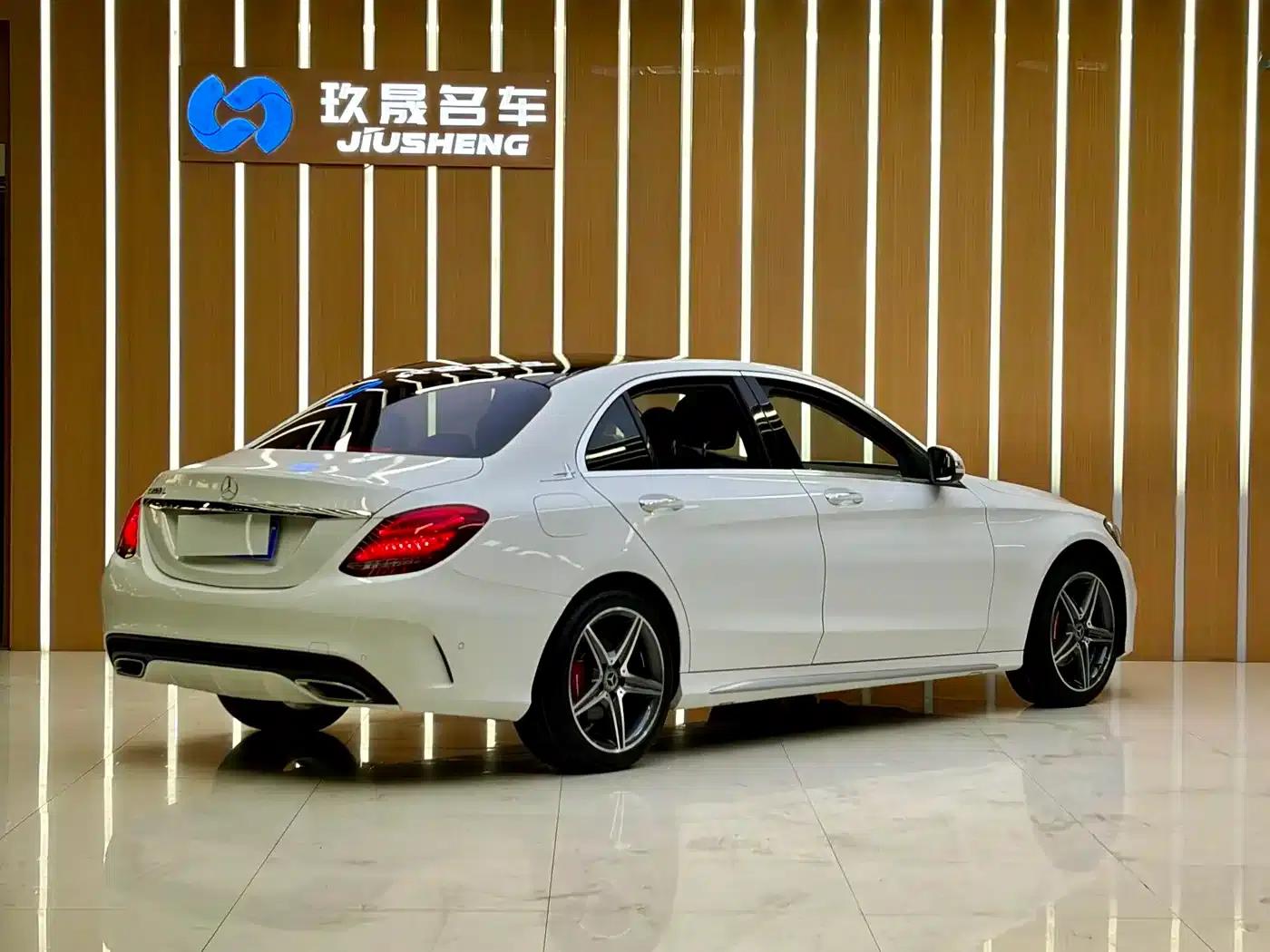 2016 Mercedes-Benz C-Class C 200 L Sport — миниатюра 9