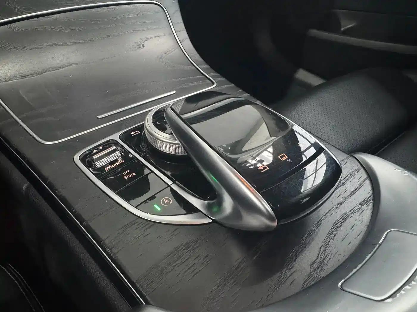 2015 Mercedes-Benz C-Class C 200 L 4MATIC — миниатюра 11