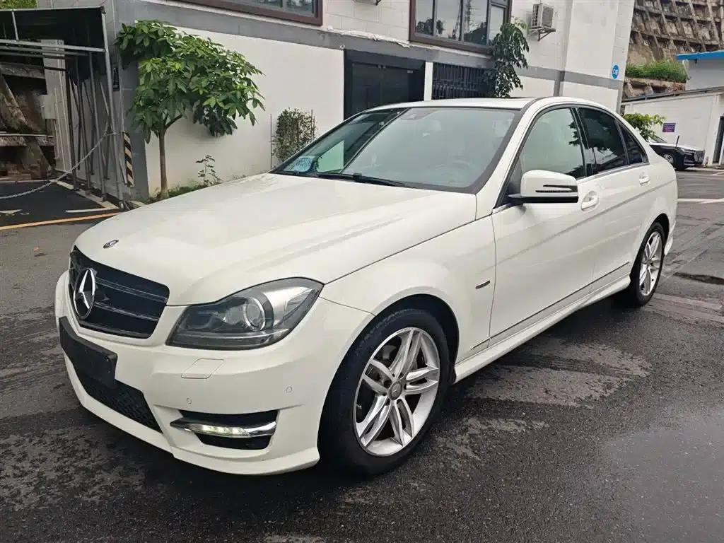 Mercedes-Benz C-Class 2013 C 260 Fashion Grand Edition — миниатюра 1