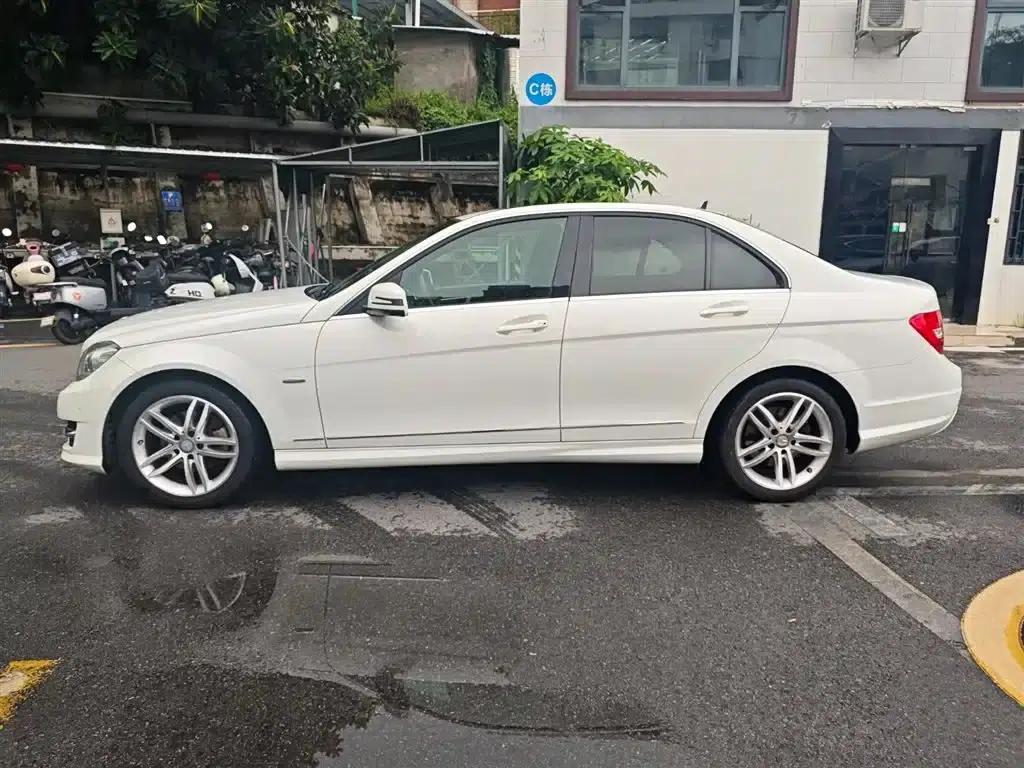 Mercedes-Benz C-Class 2013 C 260 Fashion Grand Edition — миниатюра 3