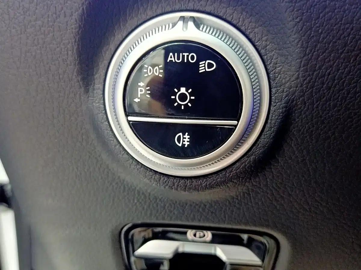 Mercedes-Benz C-Class 2025 Facelift C 260 L Sport Edition — миниатюра 14