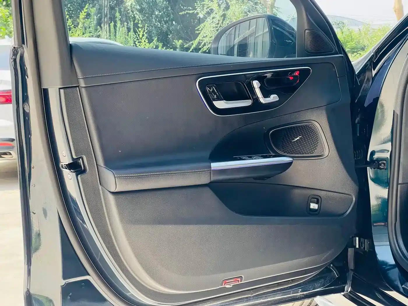 2022 Mercedes-Benz C-Class C 260 L Sport Edition — миниатюра 4