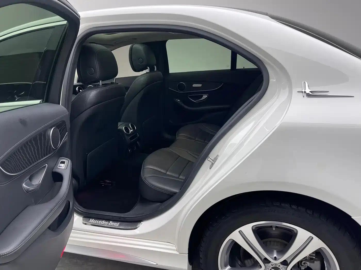Mercedes-Benz C-Class 2020 Facelift C 260 L Sport Edition — миниатюра 17