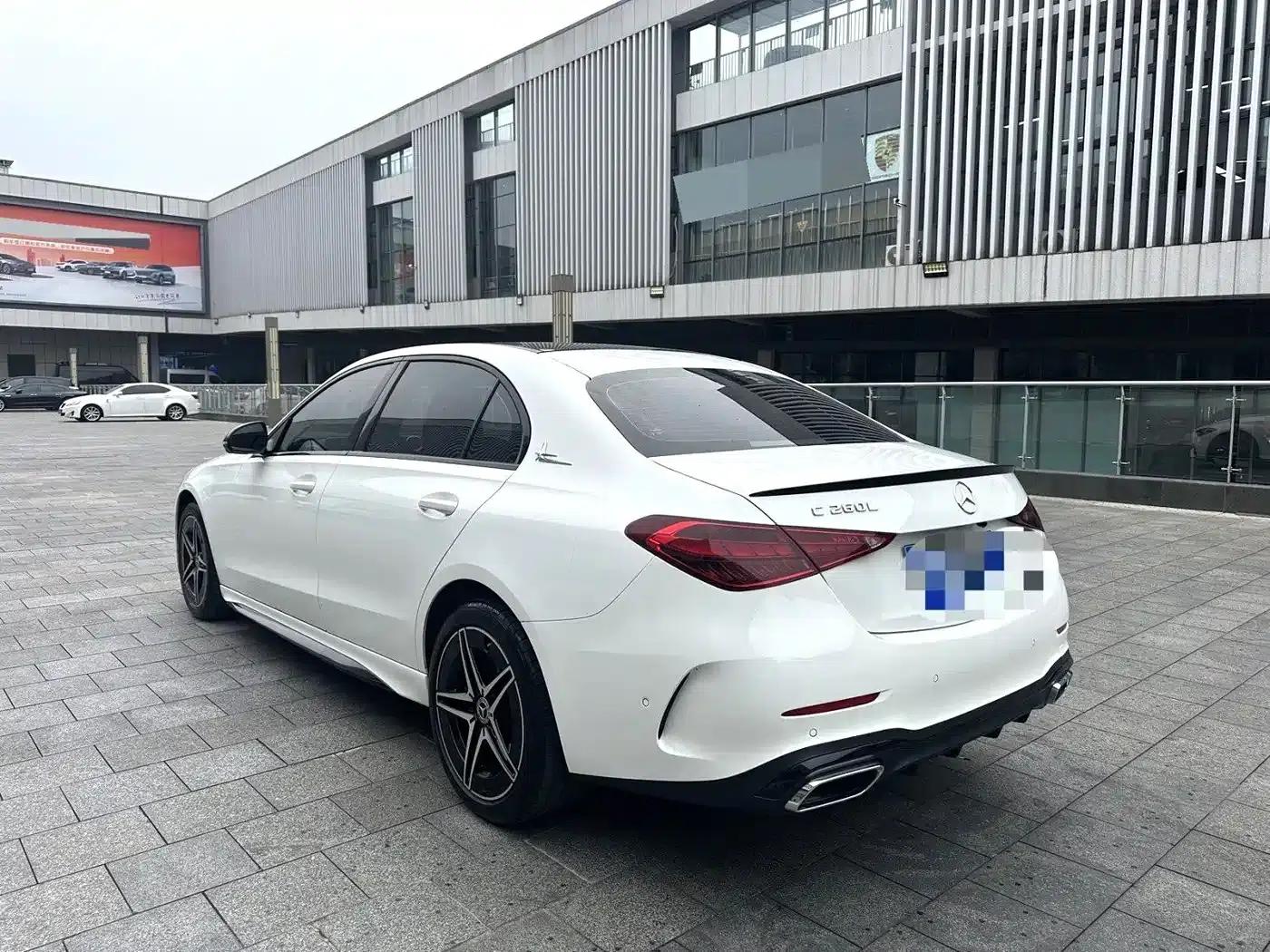 2024 Mercedes-Benz C-Class C 260 L Midnight Sport Edition — миниатюра 3