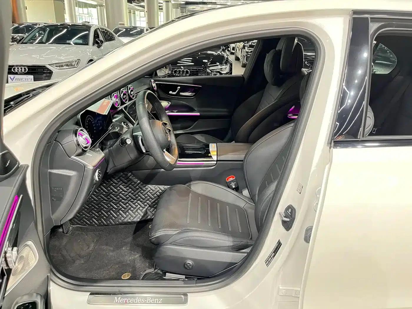 Mercedes-Benz C-Class 2024 Facelift C 260 L Sport Night Edition — миниатюра 4