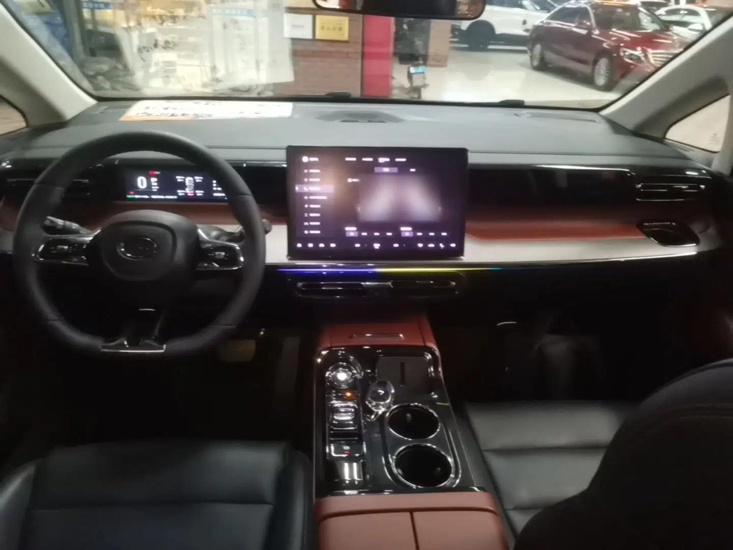 GAC Trumpchi E8 New Energy 2025 150km PRO+ — миниатюра 17