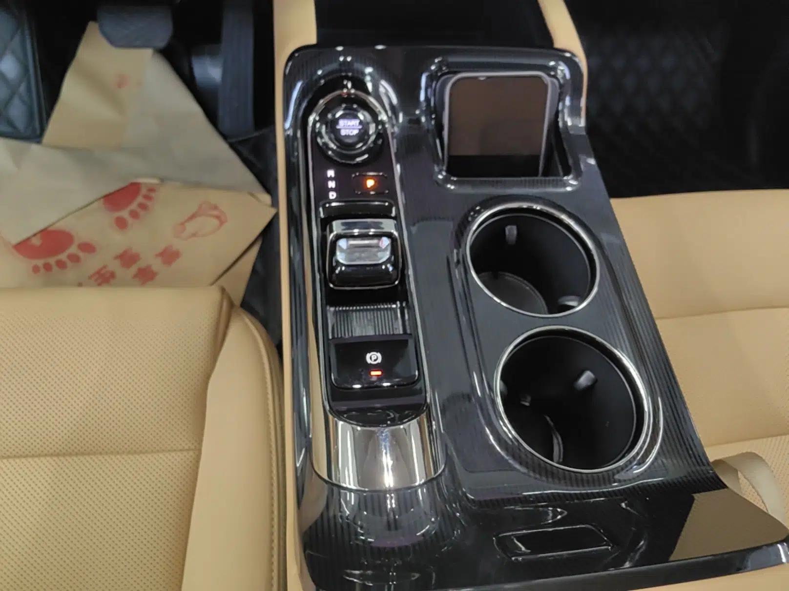 GAC Trumpchi E8 New Energy 2024 150km MAX+ — миниатюра 16