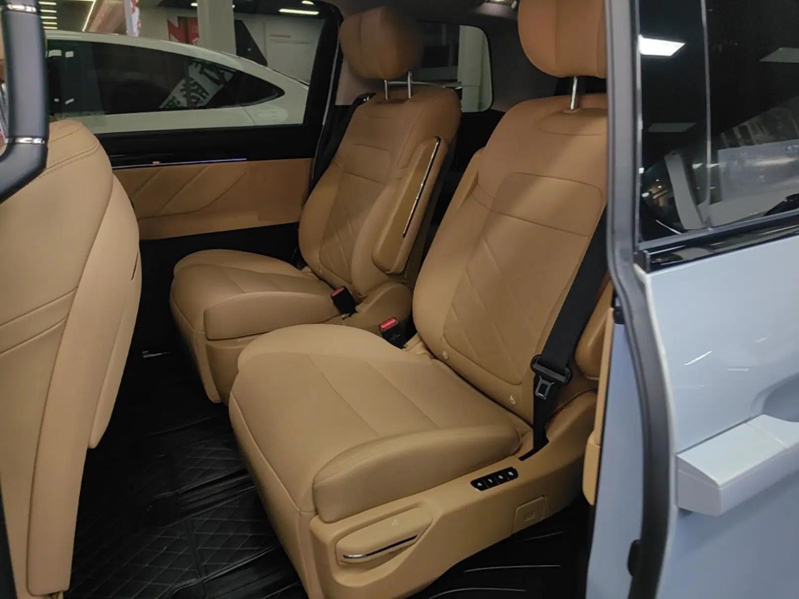 GAC Trumpchi E8 New Energy 2024 150km MAX+ — миниатюра 20