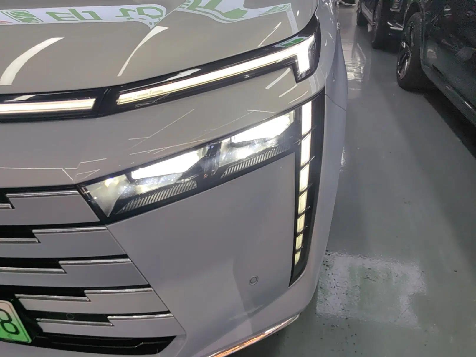 GAC Trumpchi E8 New Energy 2024 150km MAX+ — миниатюра 8