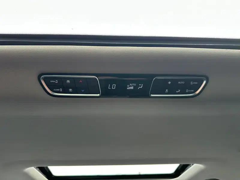 Trumpchi M8 2024 Master Series 2.0TGDI Supreme Edition — миниатюра 5
