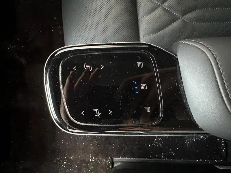 Trumpchi M8 2024 Master Series 2.0TGDI Supreme Edition — миниатюра 9