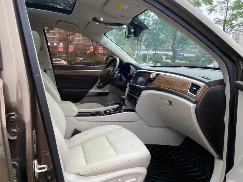 Trumpchi GS8 2017 320T 2WD Premium Edition 7-Seater — миниатюра 7