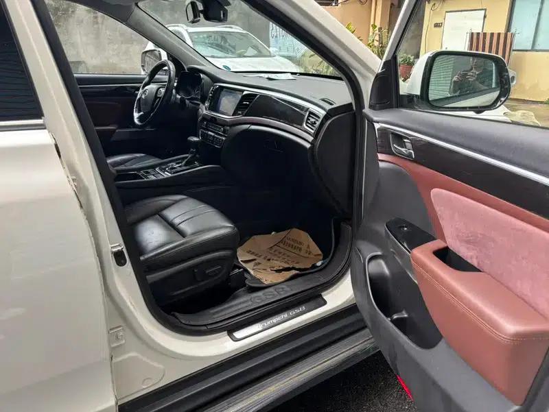 Trumpchi GS8 2017 320T 2WD Premium Edition 7-Seater — миниатюра 8