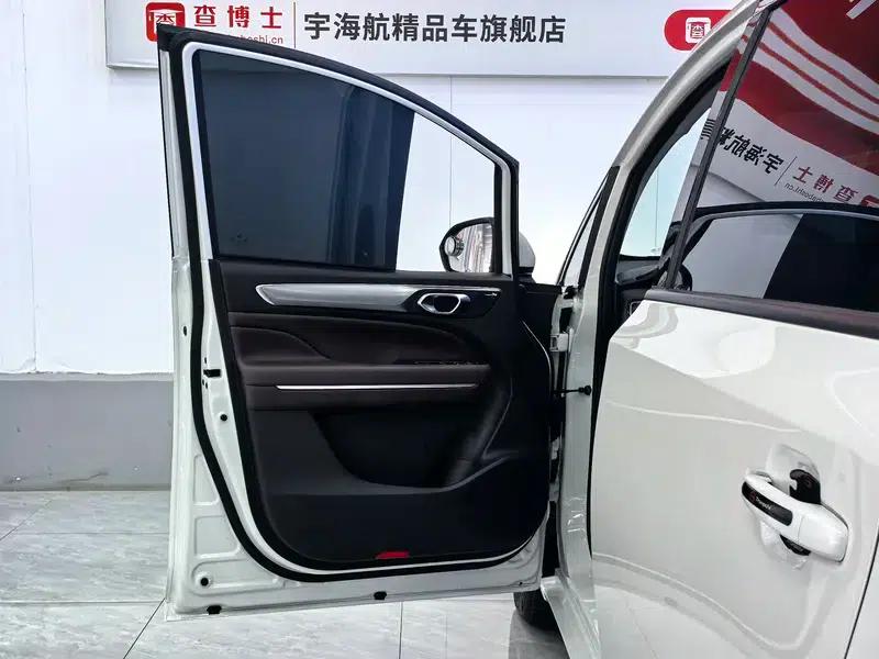 Trumpchi M6 2023 PRO 270T WDCT Luxury Edition — миниатюра 17