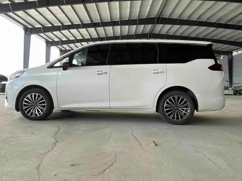 Trumpchi M6 2019 270T Automatic Premium Edition 7-seater National V Emission Standard — миниатюра 4