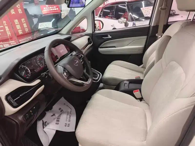 Trumpchi M6 2019 270T Automatic Elite Edition 7-seater National VI Emission Standard — миниатюра 8