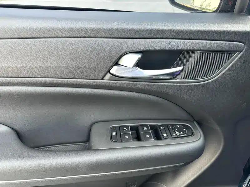 Trumpchi M6 2021 270T Automatic Elite Edition 7-seater — миниатюра 19