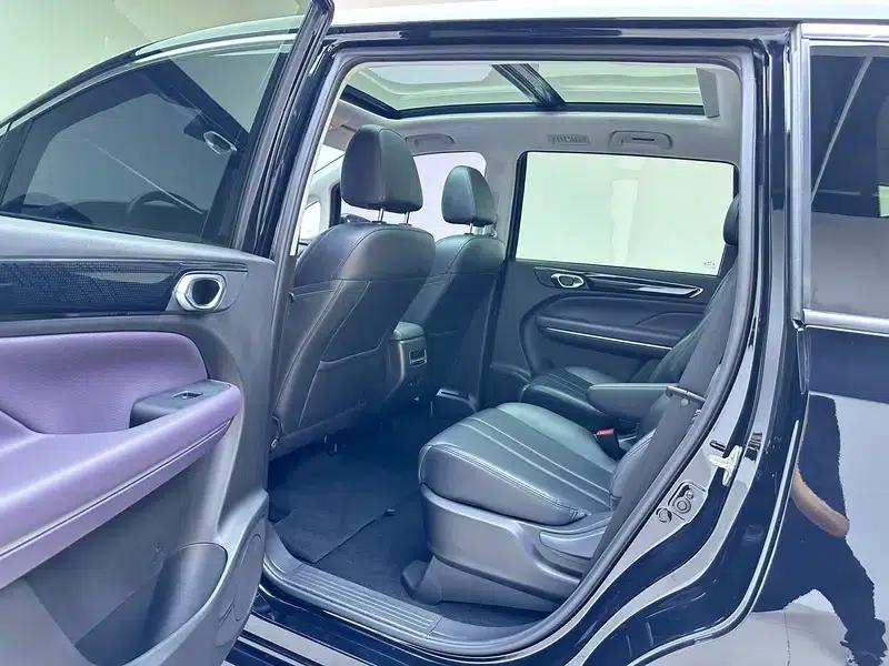 Trumpchi M6 2024 MAX 270T WDCT Premium Edition — миниатюра 18