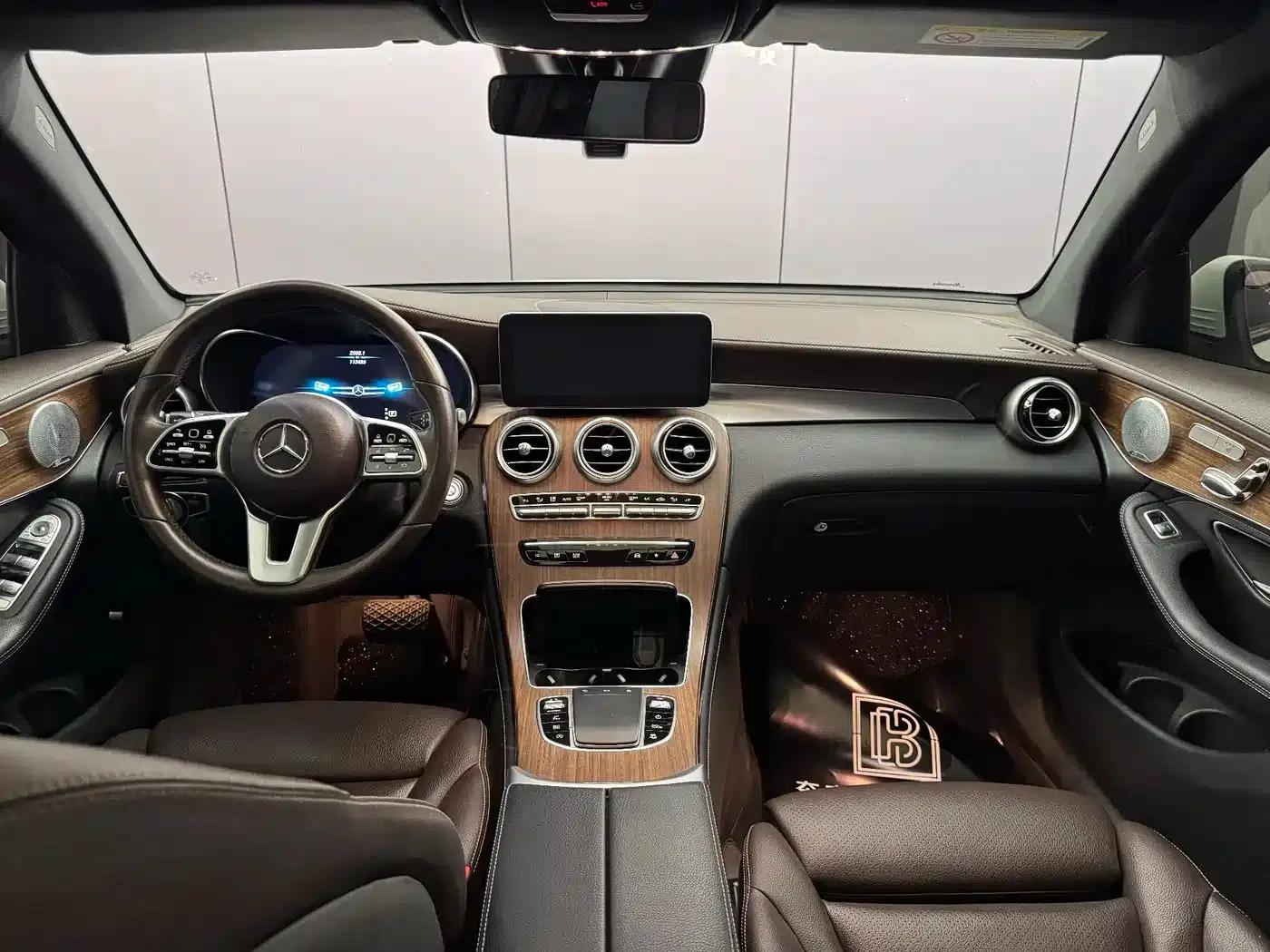 2020 Mercedes-Benz GLC 300 L 4MATIC Luxury — миниатюра 5