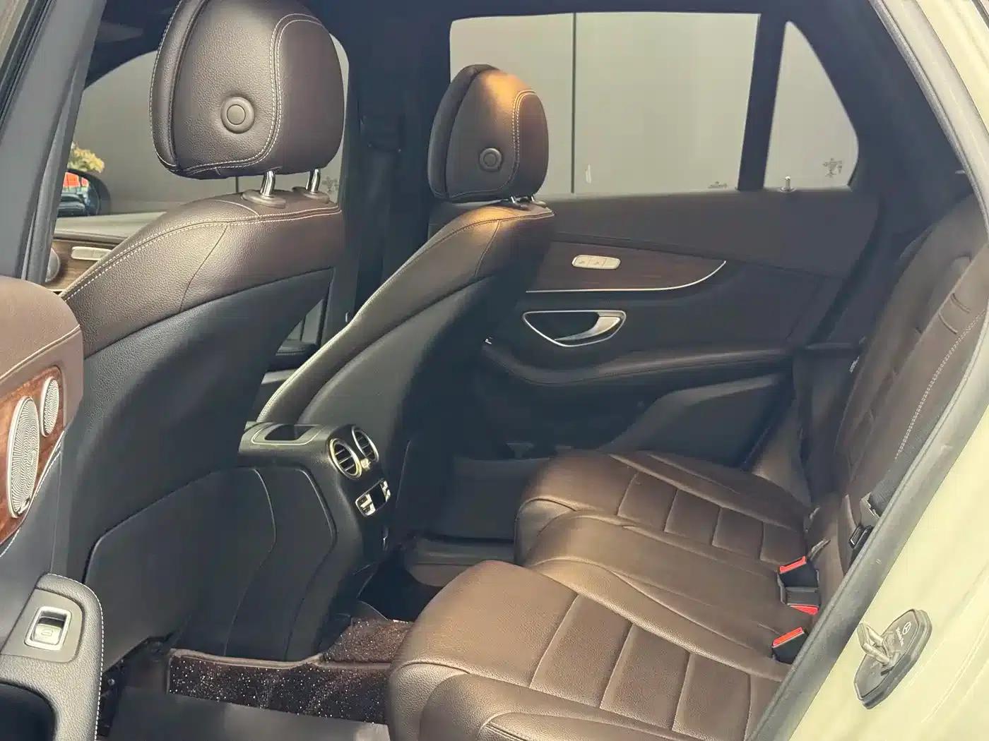 2020 Mercedes-Benz GLC 300 L 4MATIC Luxury — миниатюра 6