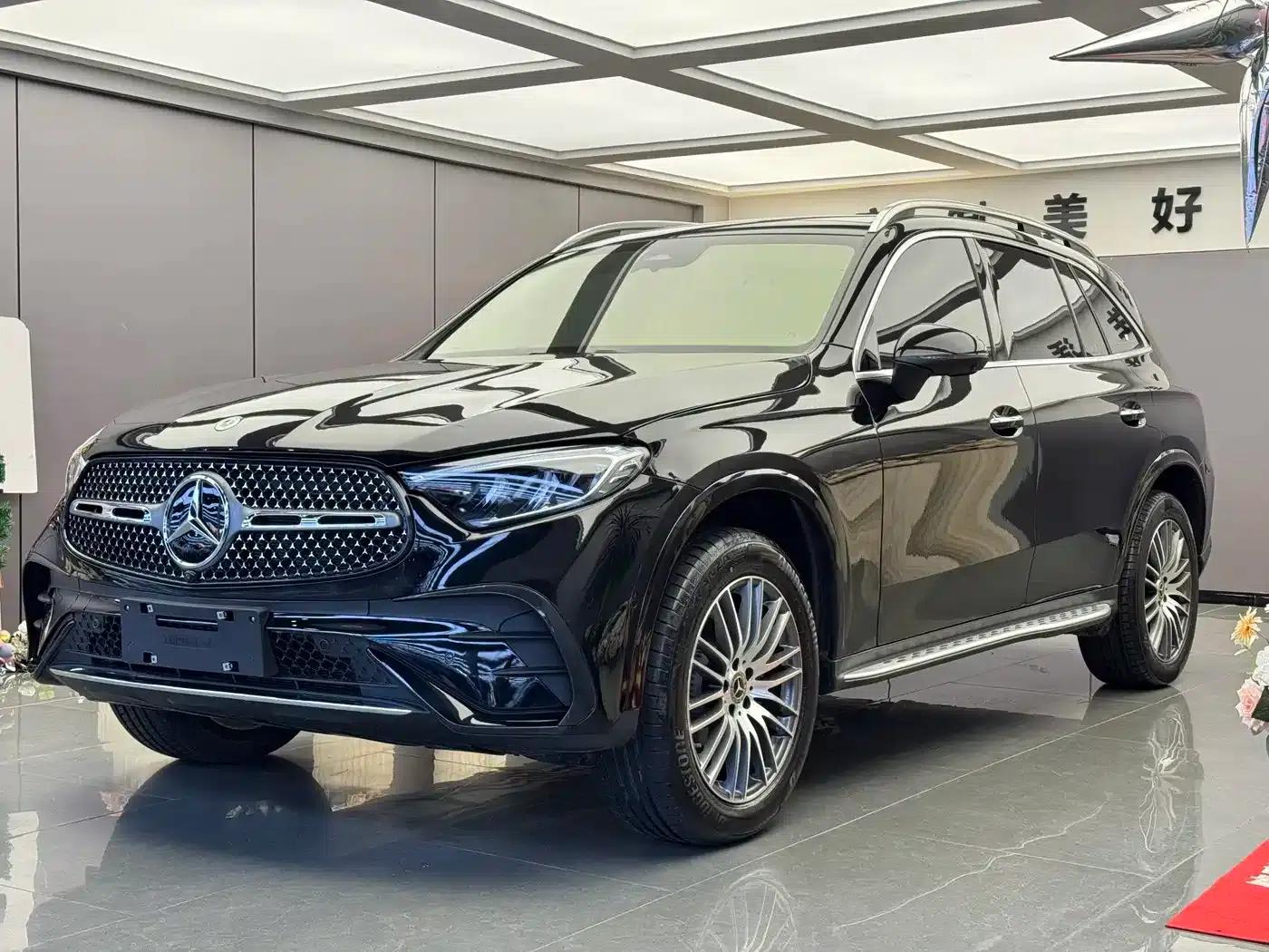 2025 Mercedes-Benz GLC 300 L 4MATIC Dynamic 5-seater — миниатюра 1