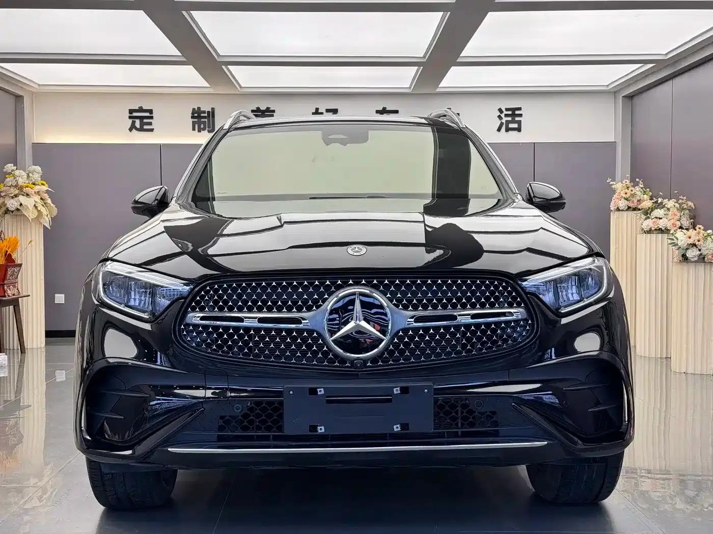 2025 Mercedes-Benz GLC 300 L 4MATIC Dynamic 5-seater — миниатюра 2