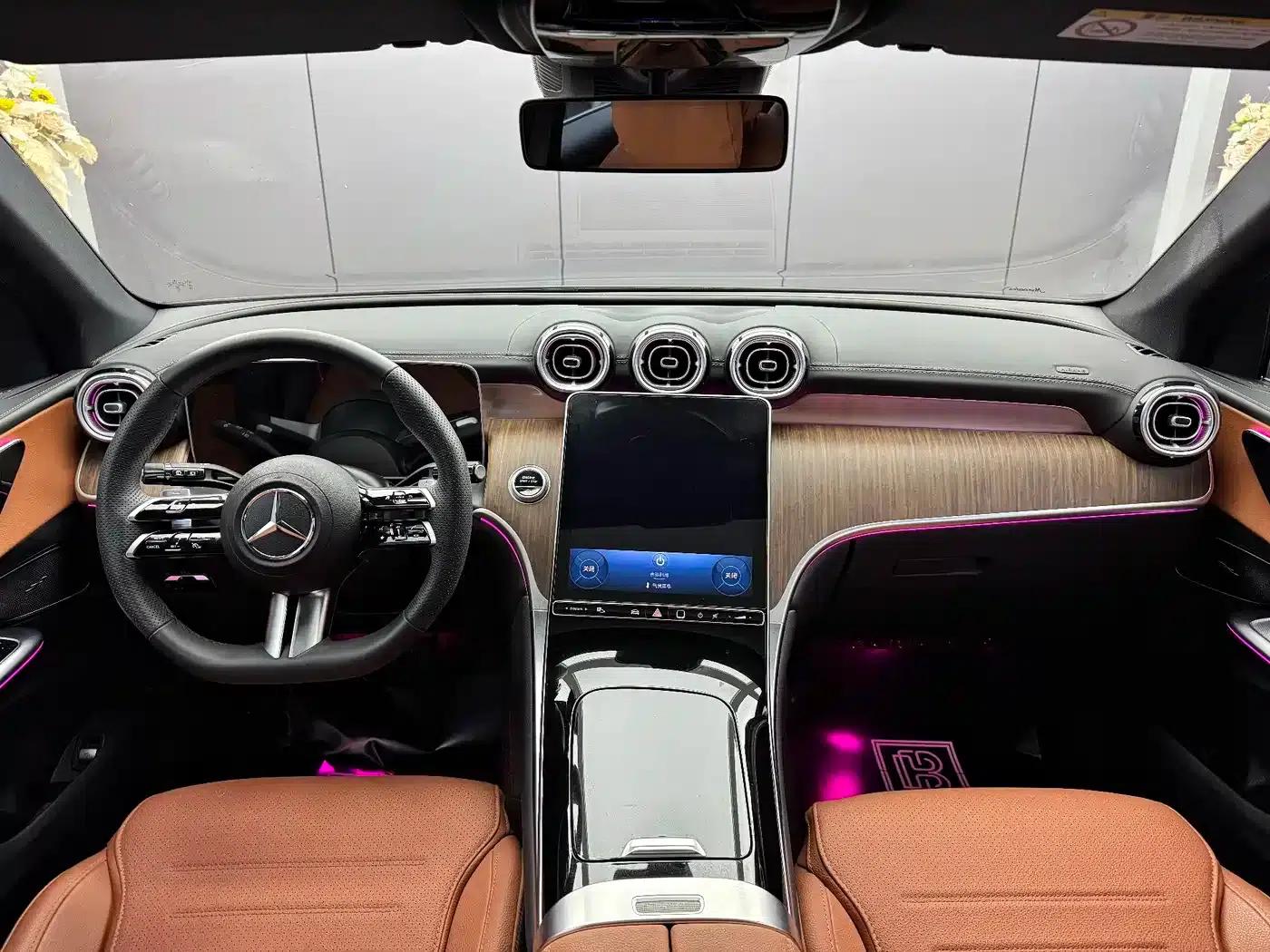 2025 Mercedes-Benz GLC 300 L 4MATIC Dynamic 5-seater — миниатюра 6