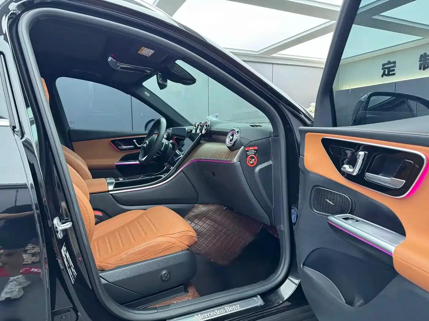 2025 Mercedes-Benz GLC 300 L 4MATIC Dynamic 5-seater — миниатюра 8
