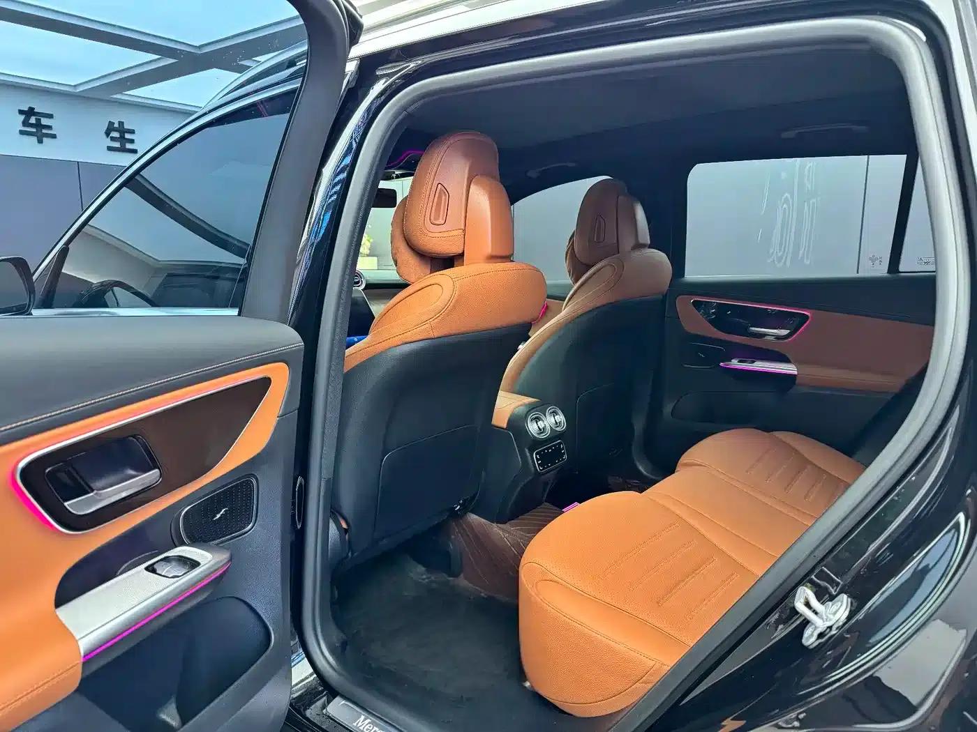 2025 Mercedes-Benz GLC 300 L 4MATIC Dynamic 5-seater — миниатюра 9