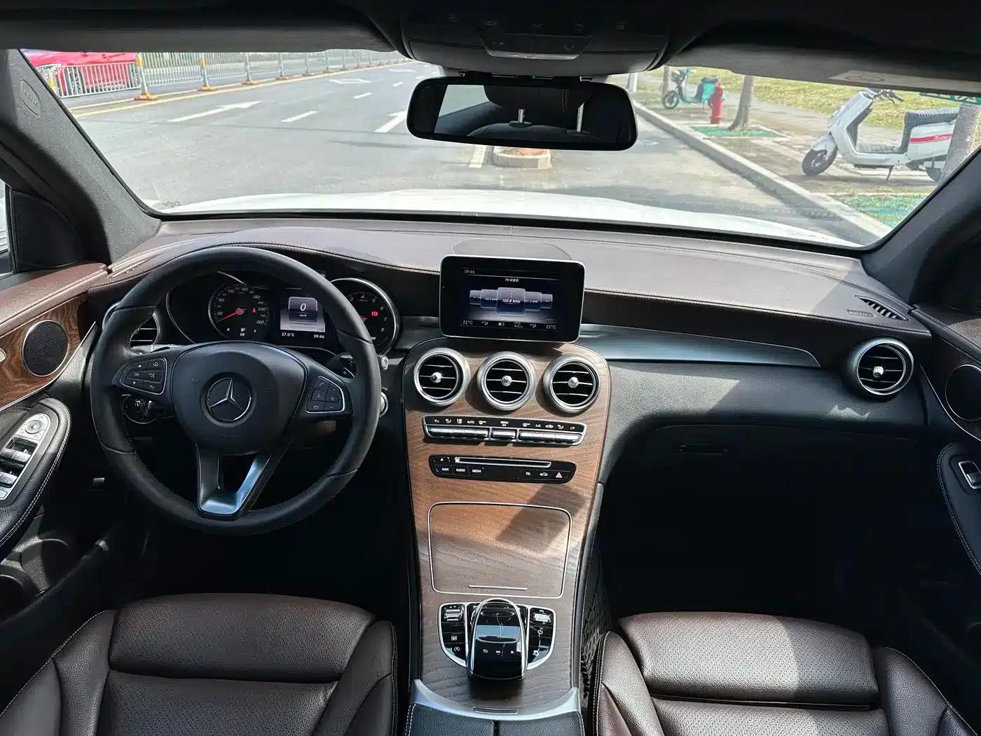 2018 Mercedes-Benz GLC Facelift: GLC 300 4MATIC Dynamic — миниатюра 17