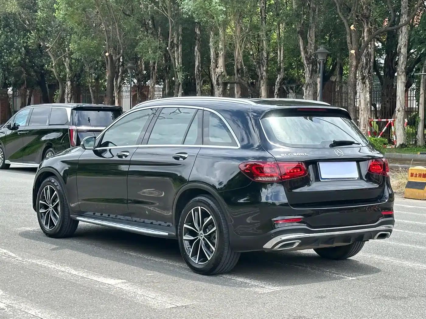 2021 Mercedes-Benz GLC 300 L 4MATIC Dynamic — миниатюра 6