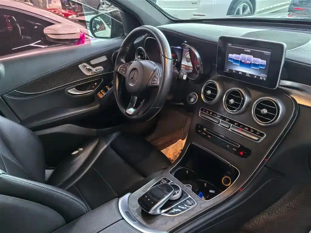 2017 Mercedes-Benz GLC 300 4MATIC Dynamic — миниатюра 6
