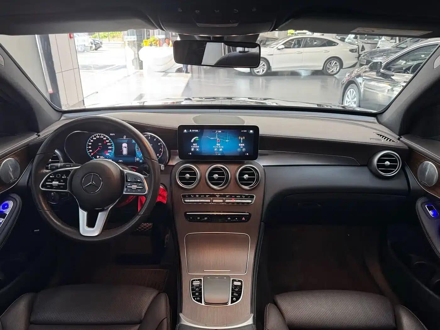 Mercedes-Benz GLC 2020 Facelift GLC 300 L 4MATIC Luxury — миниатюра 10