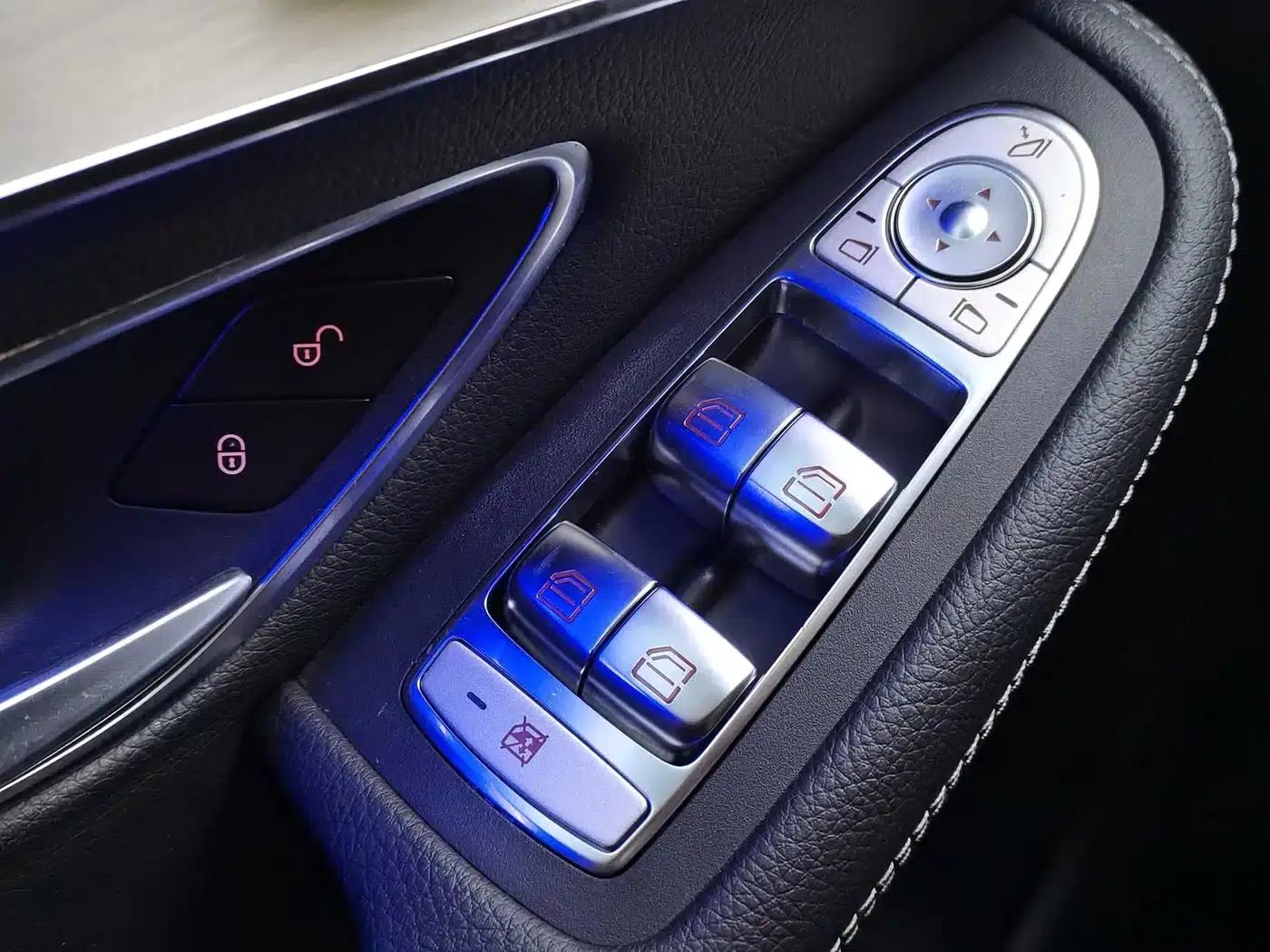 2021 Mercedes-Benz GLC 260 L 4MATIC Dynamic — миниатюра 16