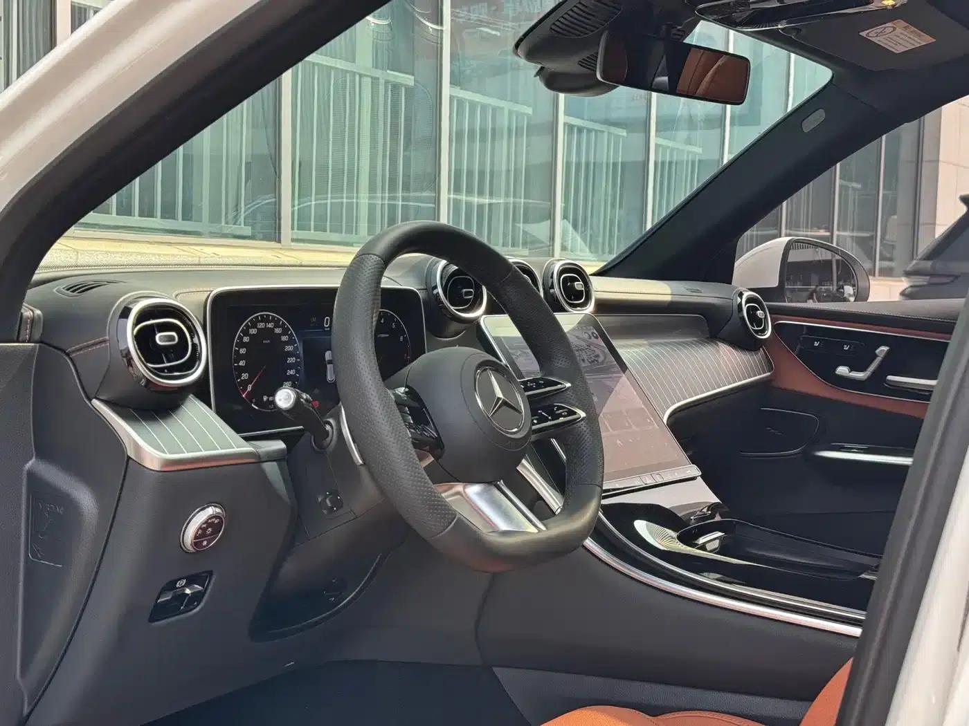 2023 Mercedes-Benz GLC Facelift: GLC 300 L 4MATIC Dynamic 5-Seater — миниатюра 10