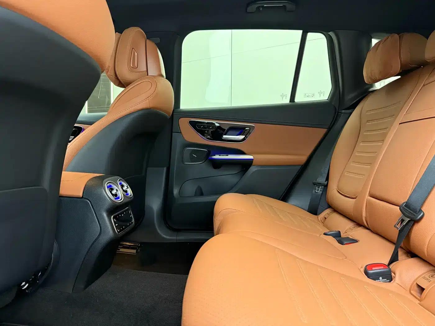 Mercedes-Benz GLC 2025 GLC 260 L 4MATIC Luxury — миниатюра 10