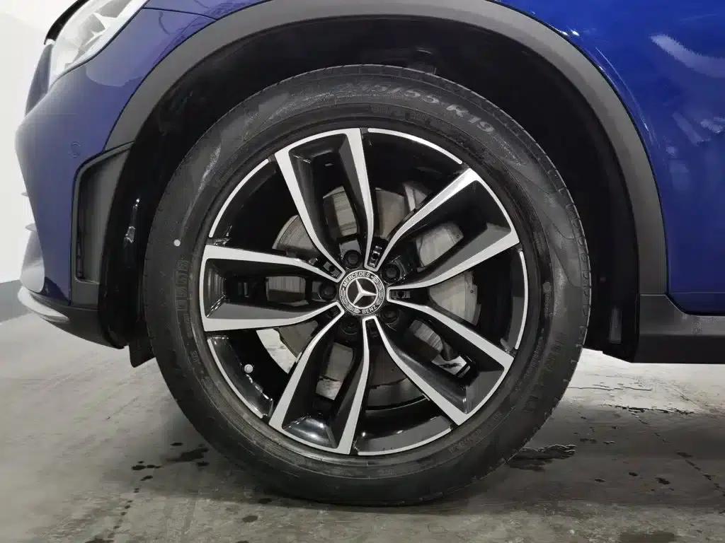 2020 Mercedes-Benz GLC 260 L 4MATIC Luxury — миниатюра 17