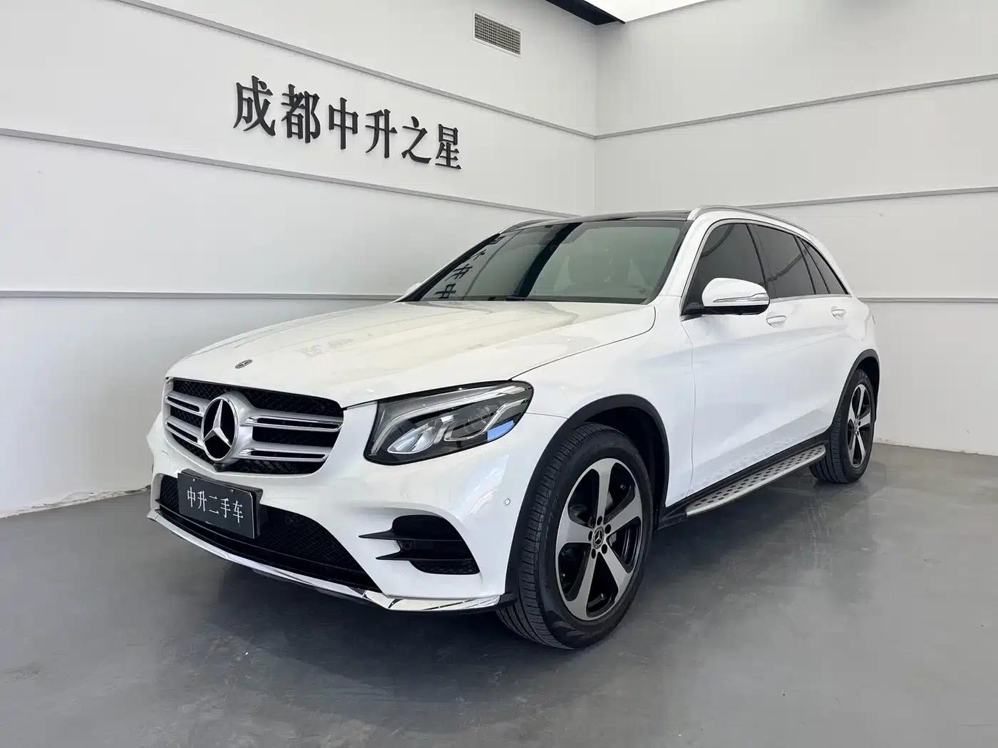 Mercedes-Benz GLC 2019 GLC 260 4MATIC Luxury — миниатюра 1