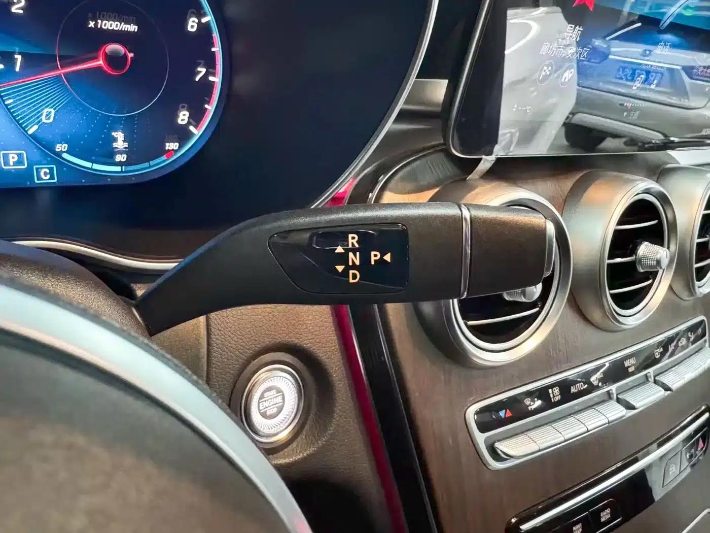 2021 Mercedes-Benz GLC 300 L 4MATIC Dynamic — миниатюра 13