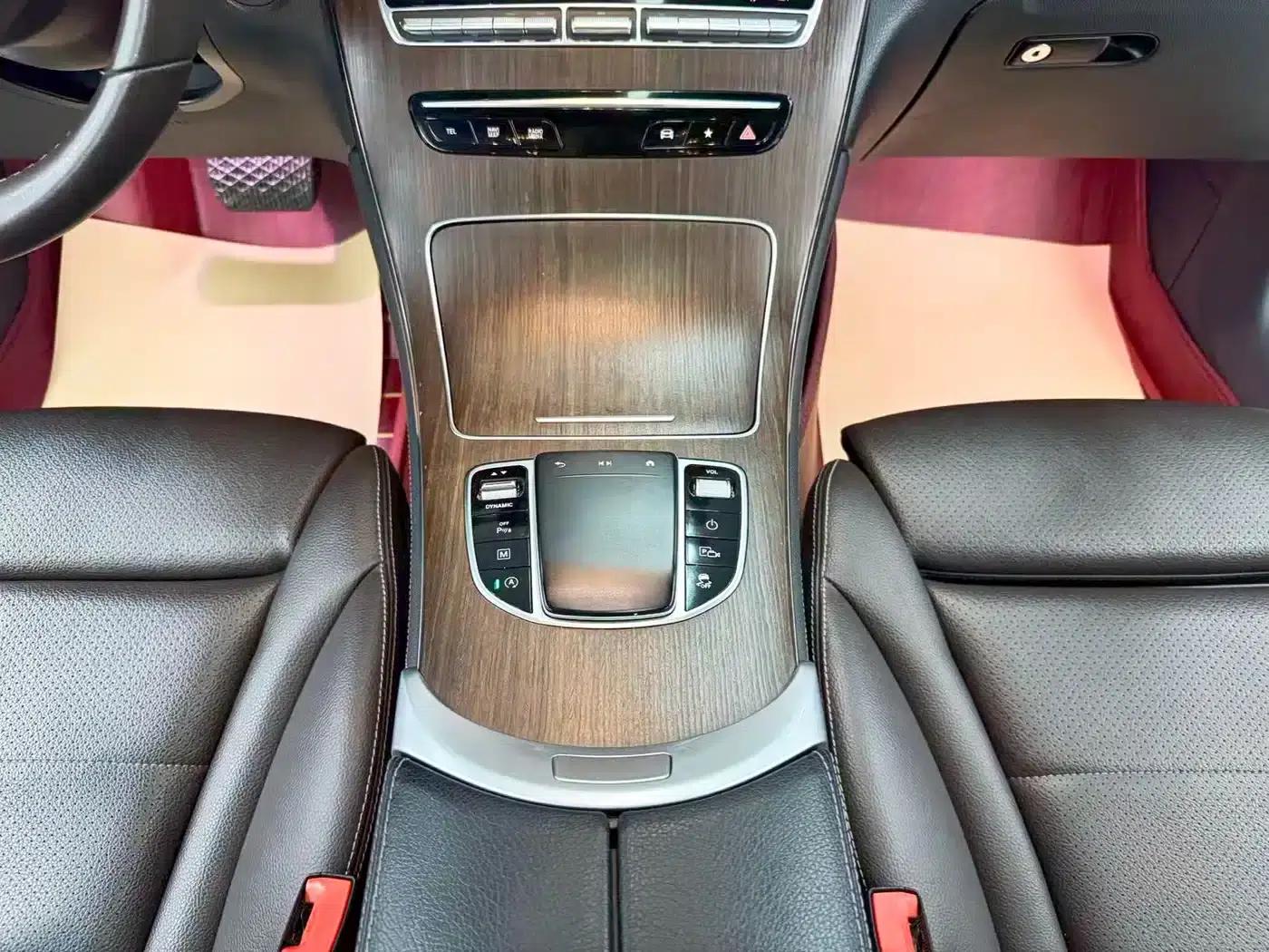 2021 Mercedes-Benz GLC 300 L 4MATIC Dynamic — миниатюра 19