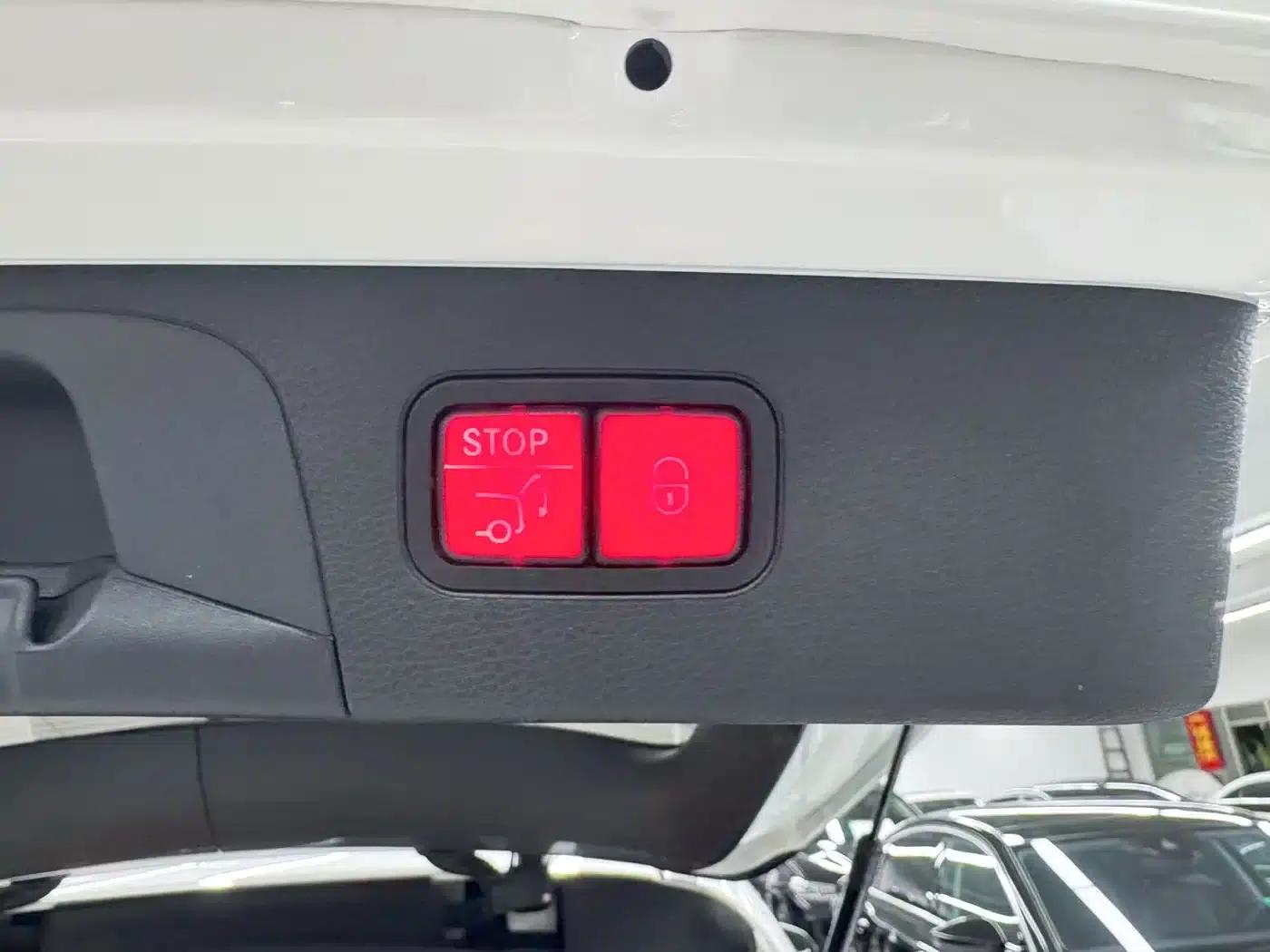 2021 Mercedes-Benz GLC 300 L 4MATIC Dynamic — миниатюра 21