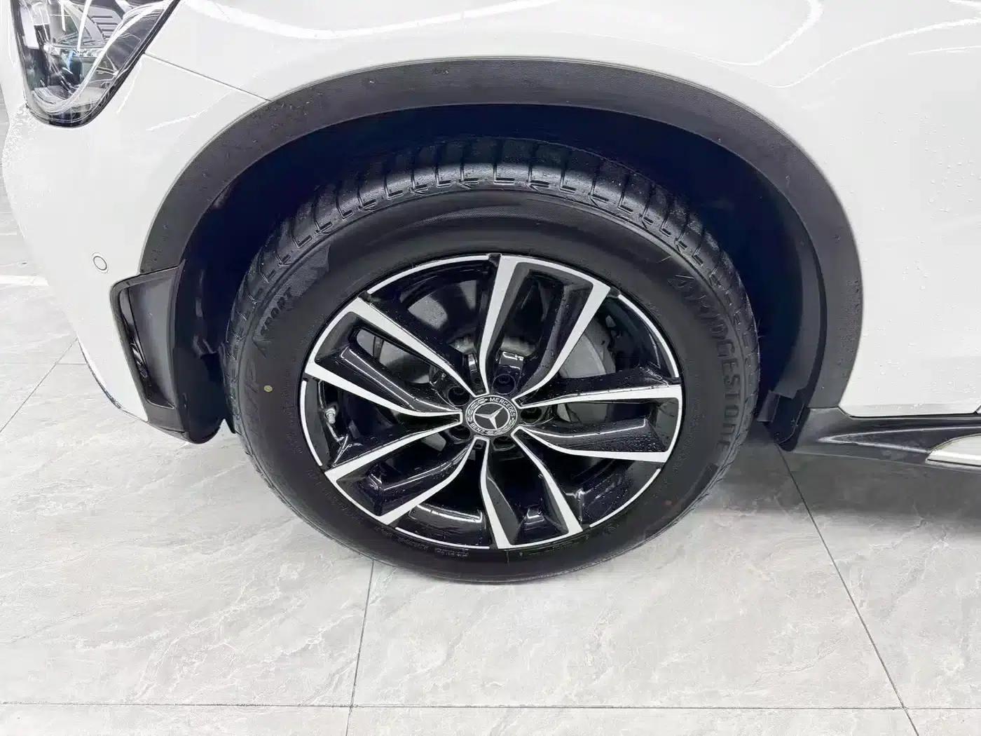 2021 Mercedes-Benz GLC 300 L 4MATIC Dynamic — миниатюра 23